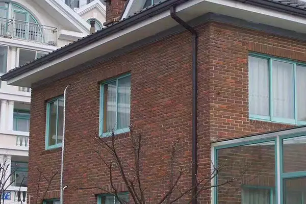 Statybinių vokų palaikymo sistema